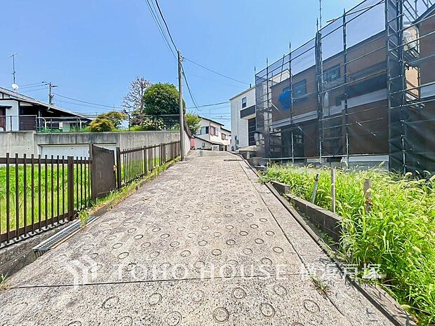 陽光に愛され、家族に包まれた本邸宅は、どんなに月日が経っても【オンリーワン】に輝き続けます。