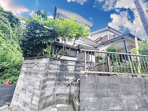 「Appearance」海や山の自然、歴史ある街並みが身近に息づく鎌倉。穏やかな空気を感じながら、自分らしい暮らしを楽しめるのが魅力です。休日には街歩きや散策も楽しめます。