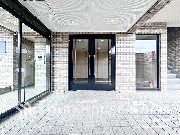 【Appearance】穏やかな風と陽光を導き、プライバシーに配慮された設計プランを採用し、居住性を一段と心地よいものに。