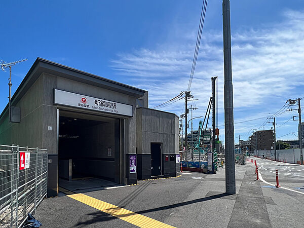 東急新横浜線「新綱島」駅 (900m)新幹線へのアクセスが良く、再開発で整備された商業施設や住宅が充実。利便性と快適な暮らしやすさが両立した、生活に便利な注目エリアです。