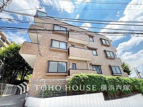 【Appearance】流行に左右されず、将来にわたって価値が継続する「上質」な佇まい。おしゃれな雰囲気や自然の潤い、親しみやすさといった個性を、街に新たな価値をもたらし続ける。