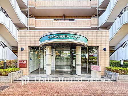 訪れる方へ古来からの伝統美を伝えてくれる空間です。温故知新のコンセプトを静かに力強く表現しています。