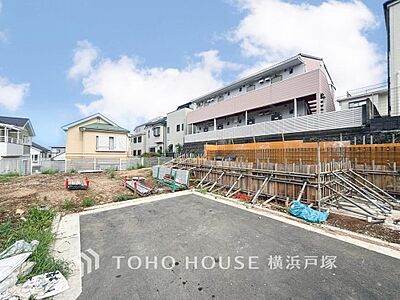外観:おしゃれな雰囲気や自然の潤い、親しみやすさといった個性を、街に新たな価値を齎し続けることでしょう。 外観:おしゃれな雰囲気や自然の潤い、親しみやすさといった個性を、街に新たな価値を齎し続けることでしょう。