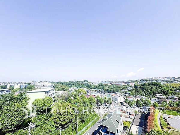 【View】この開放感ある眺望と共に閑静な住宅街の季節感を演出する四季折々の変化を楽しめる心地よい場所となることでしょう。