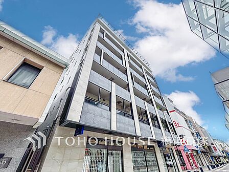 【Appearance】シンプルながらも細部にこだわった外観設計。住む人の感性を満たす、スタイリッシュな外観。