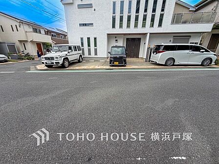 【Frontal road】開放感あふれる街並みに包まれ、心地よい陽光が住まいを彩る穏やかな住環境です。