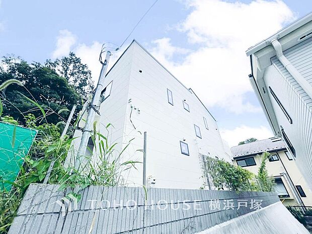 【Appearance】光と風を感じながら穏やかな毎日を過ごせる住まい。暮らしの動線にも配慮された、快適さを大切にした住空間。