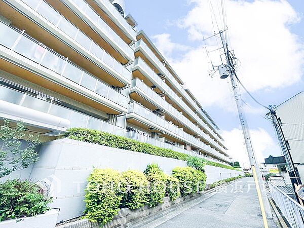【Appearance】時間のゆとりと空間、爽やかな陽光がもたらす光と風を贅沢なまでに感じる暮らしが始まります。