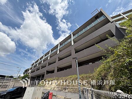 【Appearance】光と風を感じながら穏やかな毎日を過ごせる住まい。暮らしの動線にも配慮された、快適さを大切にした住空間。