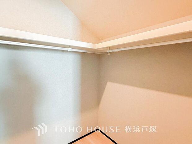 お子様のおもちゃやゴルフバック等、大きなお荷物をお持ちの方や、お荷物が多い方でも安心のスペースです。