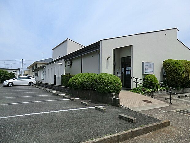 水野クリニックまで約2300m。地域の身近な医療機関として、日々の健康管理や体調が気になる際の受診に利用できます。暮らしの中で頼りになる医療施設です。