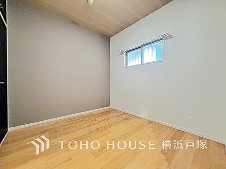 生活感を感じない空間では落ち着く事はできません。絶妙な雰囲気、配色、素材感を意識してコーディネート。