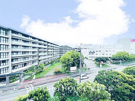 【View】目の前に広がる美しい景色。四季折々の風景を楽しみながら、心を豊かにする眺望が日常を特別にします。