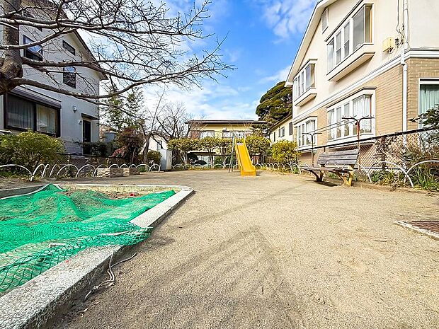 今泉台あめんぼ公園(1600m)今泉台にある身近な街区公園。砂場やすべり台があり、子どもの遊び場として利用できます。