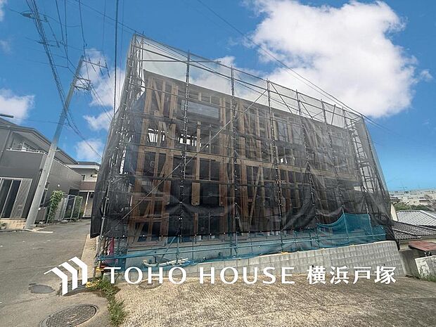 【Appearance】新しい暮らしを育む住まいが、着々と形になっています。閑静な住宅街に誕生するこの家で、家族の笑顔が溢れる未来にご期待ください。(2026.9)