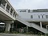 周辺：東海道本線辻堂駅まで約2200m。駅前には大型商業施設「テラスモール湘南」があり、TPOに応じたお買い物が楽しめそうです。「横浜」駅まで約28分の乗車です。