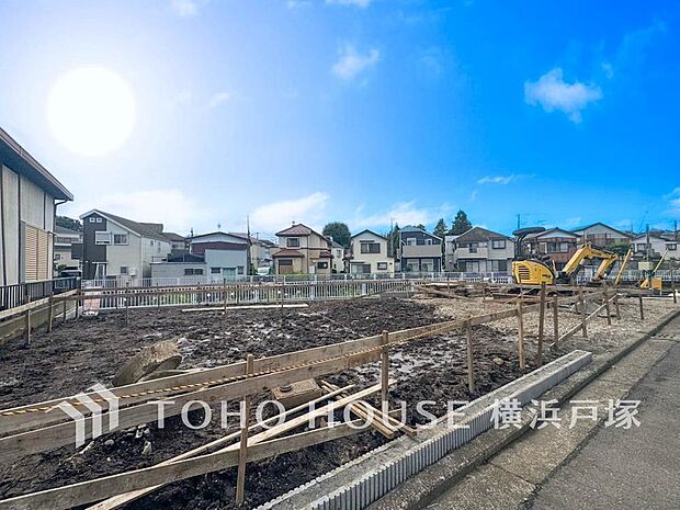 【Appearance】完成に向けて進む住まい。これから形になる空間で、家族の新しい日常を思い描けます。(2026.10)
