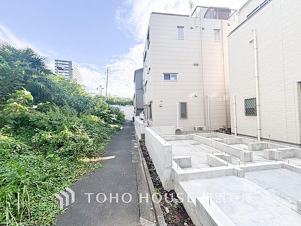 【Appearance】爽やかな青空の下に贅沢なほどに降り注ぐ陽光、豊かな居住性と、クオリティが見事に調和した住空間は、住まうことの喜びを感じさせてくれます。