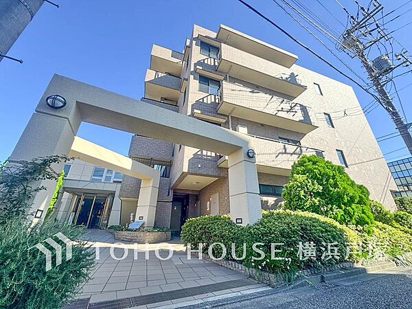 【Appearance】都市の暮らしにフィットする住まい。快適な住空間と利便性を兼ね備え、日々の暮らしをスマートに楽しめる、落ち着いた雰囲気の住空間です。
