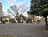 周辺：社宮司公園まで約150m。かつてロケット型のすべり台があったことから「ロケット公園」の愛称で親しまれ、現在も宇宙をテーマにした複合遊具などがあります。