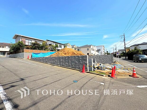 【Appearance】流行に左右されず、将来にわたって価値が継続する「上質」な佇まい。おしゃれな雰囲気や自然の潤い、親しみやすさといった個性を、街に新たな価値をもたらし続ける。(2026.9)