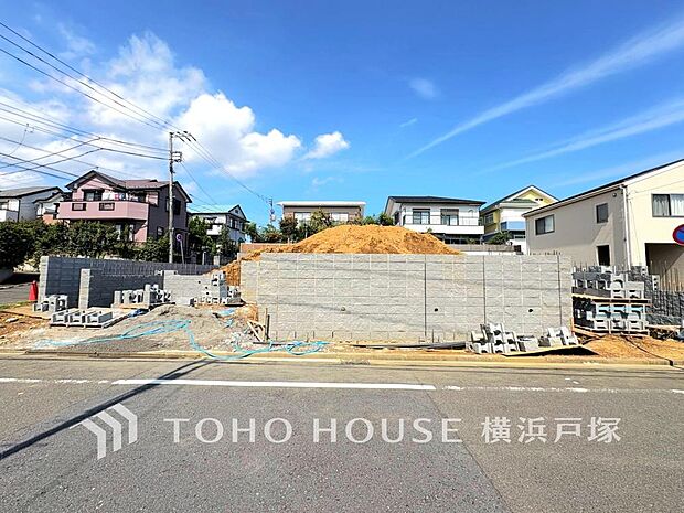 【Appearance】住む人を映し出す洗練された佇まいは、いつまでも輝き続けながらいつしか街の風景に溶け込んでいきます。(2026.9)
