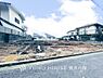 外観：住まいの輪郭が徐々に明らかになる建築現場。これから仕上がっていく外観や住空間に思いを巡らせながら、完成後の暮らしを想像できます。(2026.9撮影)