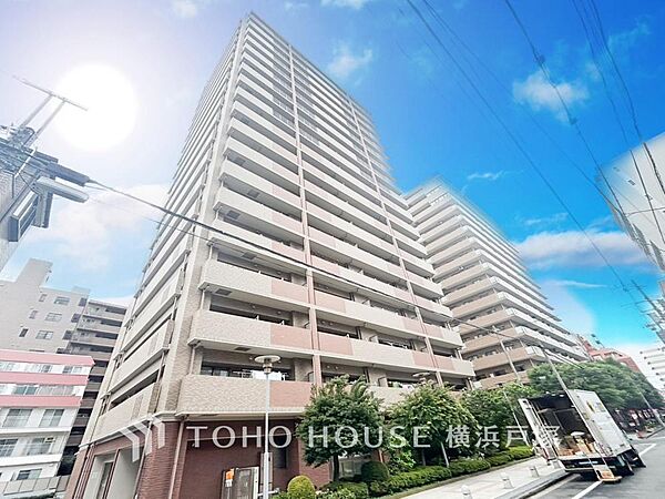 【Appearance】洗練されたフォルムと美しい街並みに映える外観デザイン。住まう誇りを感じさせる、上質感あふれるレジデンス。