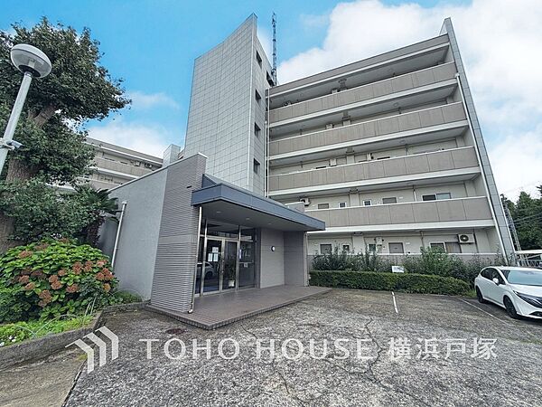 【Appearance】閑静な住宅街の陽当りに恵まれた土地。たくさんの想いが美しく彩られた時、ひと時のくつろぎが生まれる。