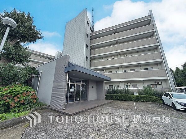 【Appearance】シンプルながらも細部にこだわった外観設計。住む人の感性を満たす、スタイリッシュな外観。