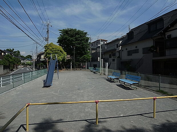 前原松波児童遊園90m徒歩2分