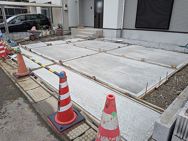 駐車スペース2台分