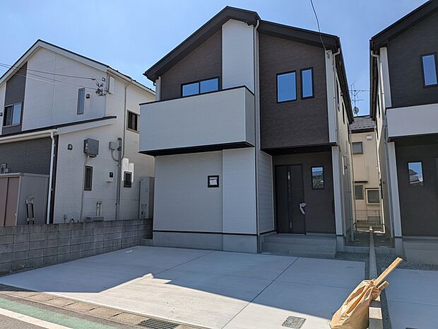 周辺は閑静な住宅街です