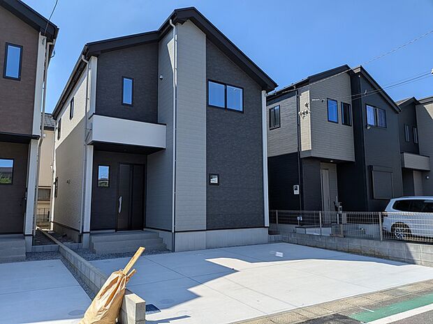 周辺は閑静な住宅街です