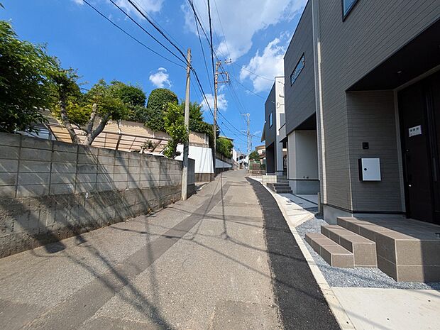 周辺は閑静な住宅街です　