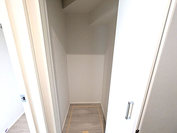 階段下・収納部分