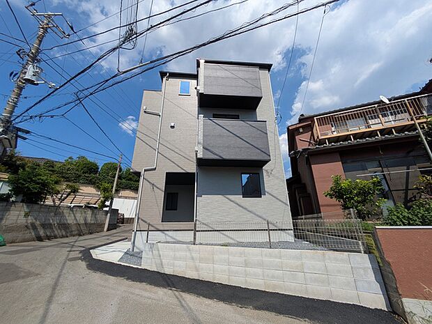 角地につき気持ちの良い風が通ります