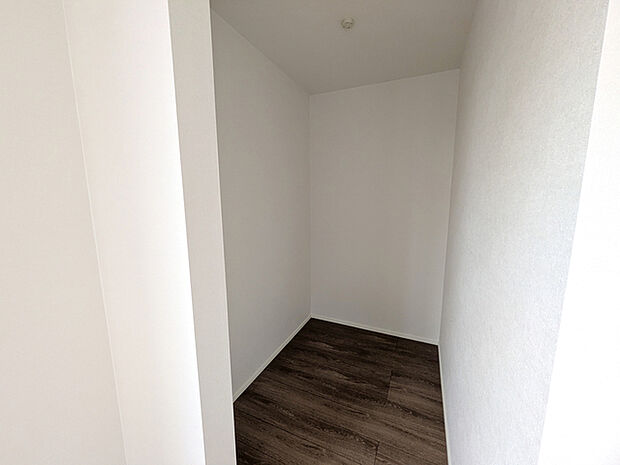 収納豊富で室内スッキリ