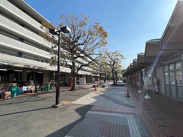 袖ヶ浦団地ショッピングセンター1170m徒歩15分
