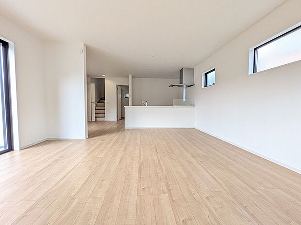 家族の笑顔が交差するリビングイン階段