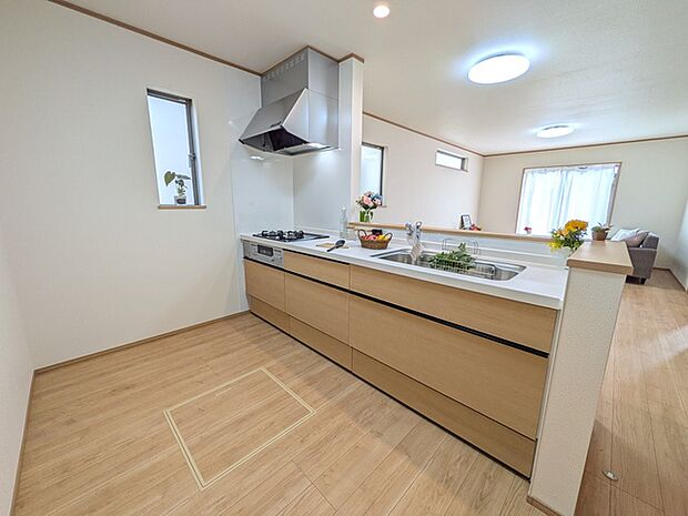 リビングを広く見渡すことができる対面式キッチン