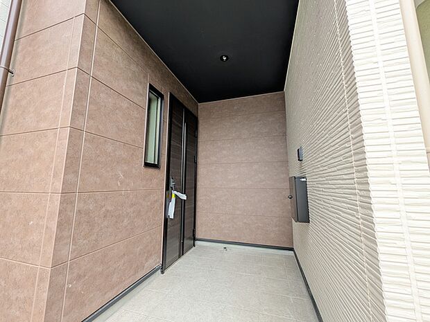 南西側公道に接道