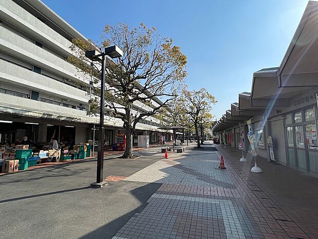 袖ヶ浦団地ショッピングセンター1070m徒歩14分