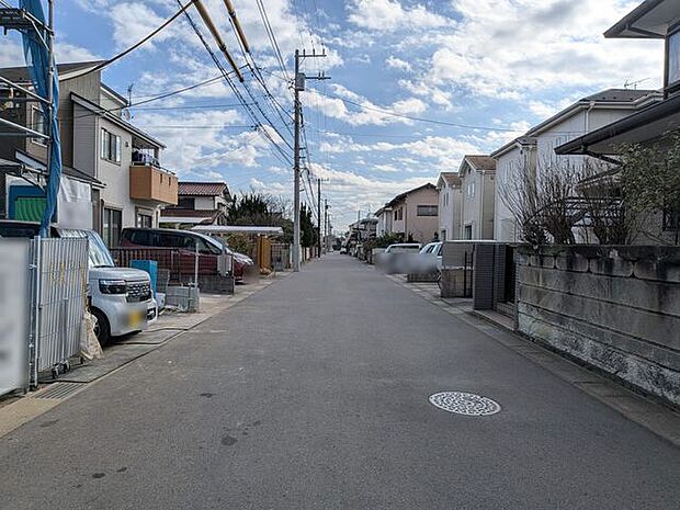 日々のお買い物に便利な商業施設が徒歩圏内に揃っております