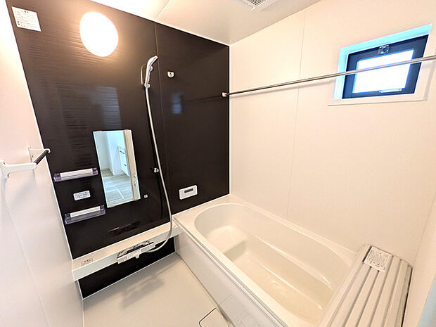 1坪バスはゆったり日々の疲れを癒します