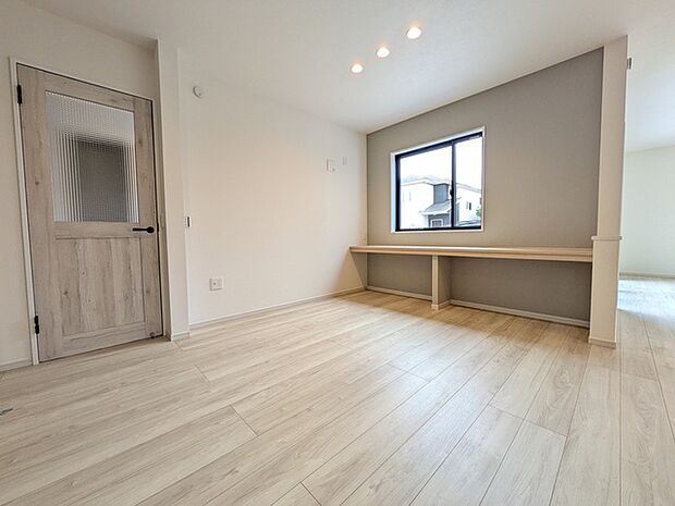 お子様の勉強・テレワークスペースにもカフェカウンター付き