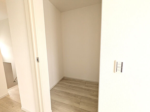 2階のウォークインクローゼット