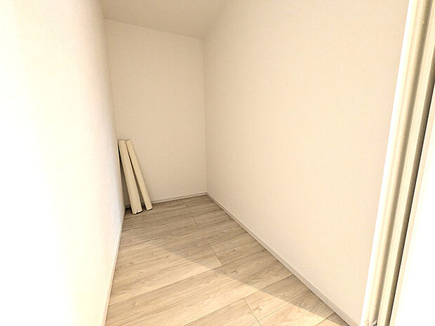 1階のウォークインクローゼット