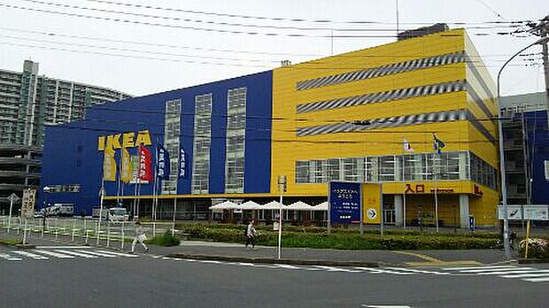 IKEA　TokyoーBay1290m徒歩17分