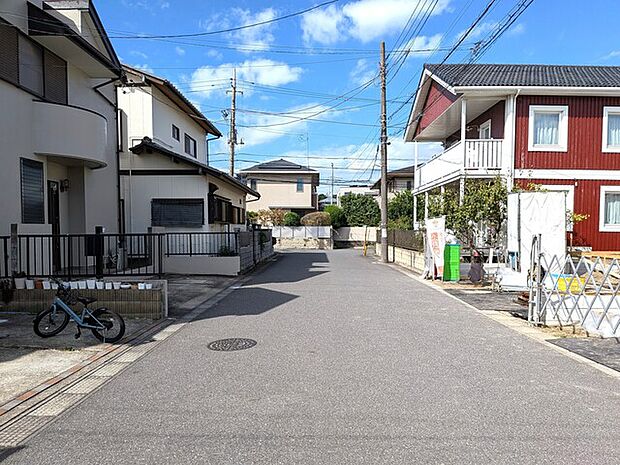 公園も近く、散歩に最適です